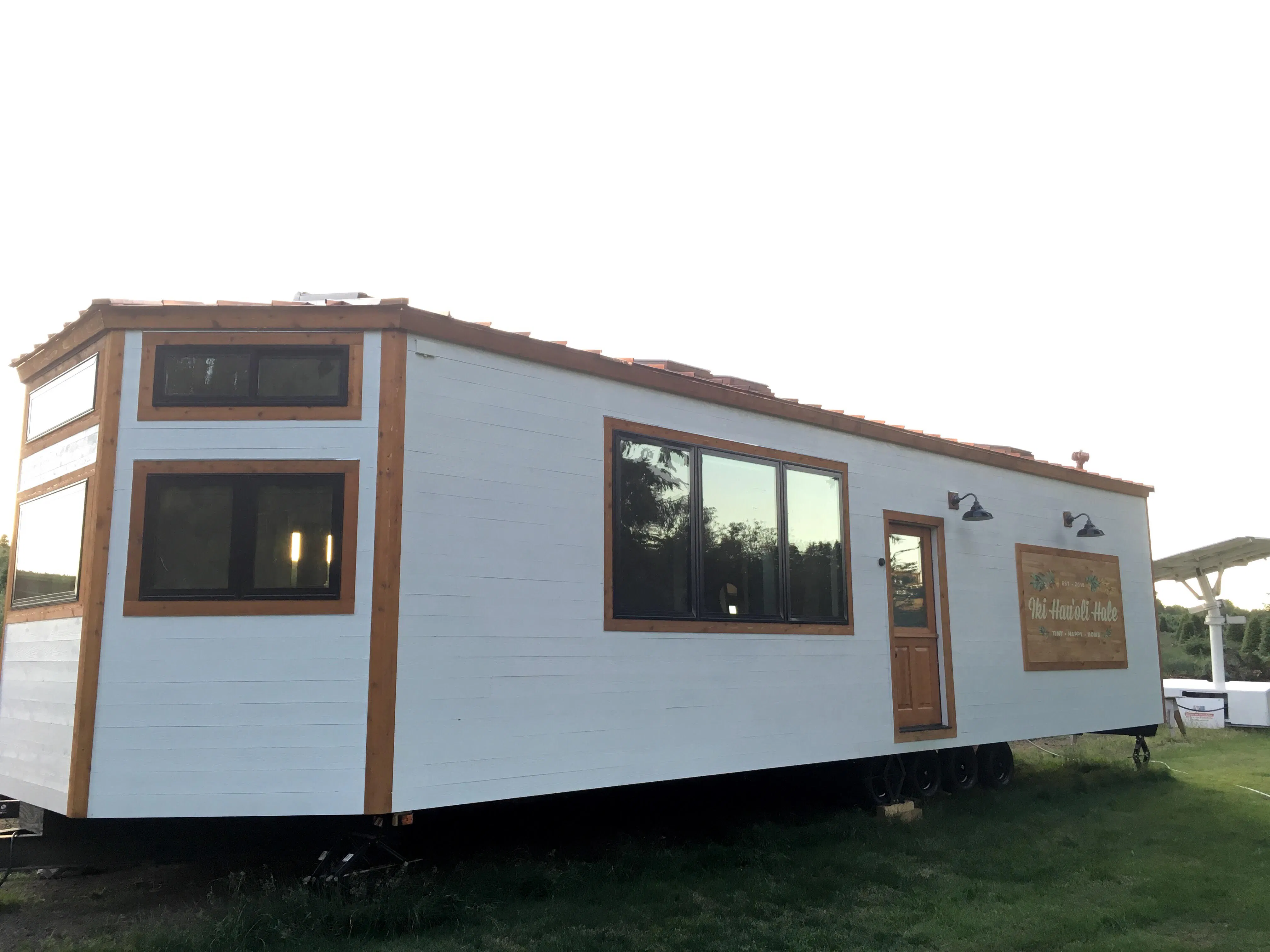 A Terrifically Tiny House in Maui (+ 6 Tiny Houses with Glass Walls to ...